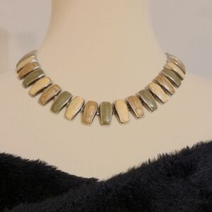 Exquisite Tan Beige and Green Geometric Collar Necklace